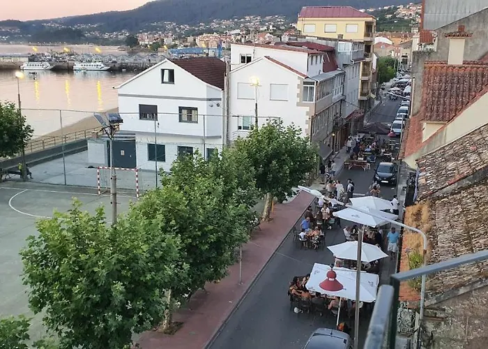 Casa Da Banda * Bueu